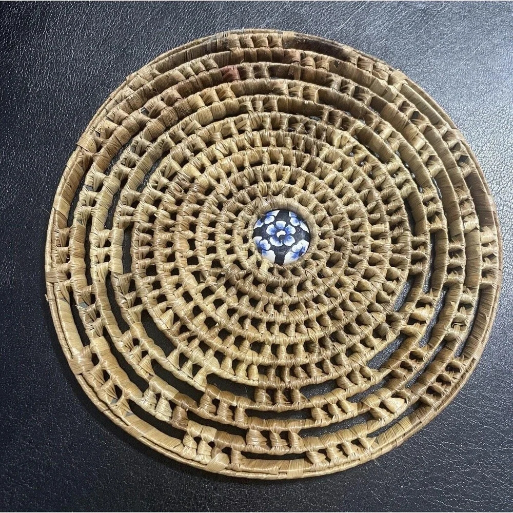Vtg 1 Woven Wicker Basket 3 Rattan Raffia Trivet‎ Hot Pads Pot Holder Boho Decor